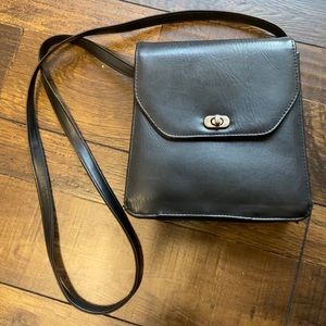 Black crossbody purse